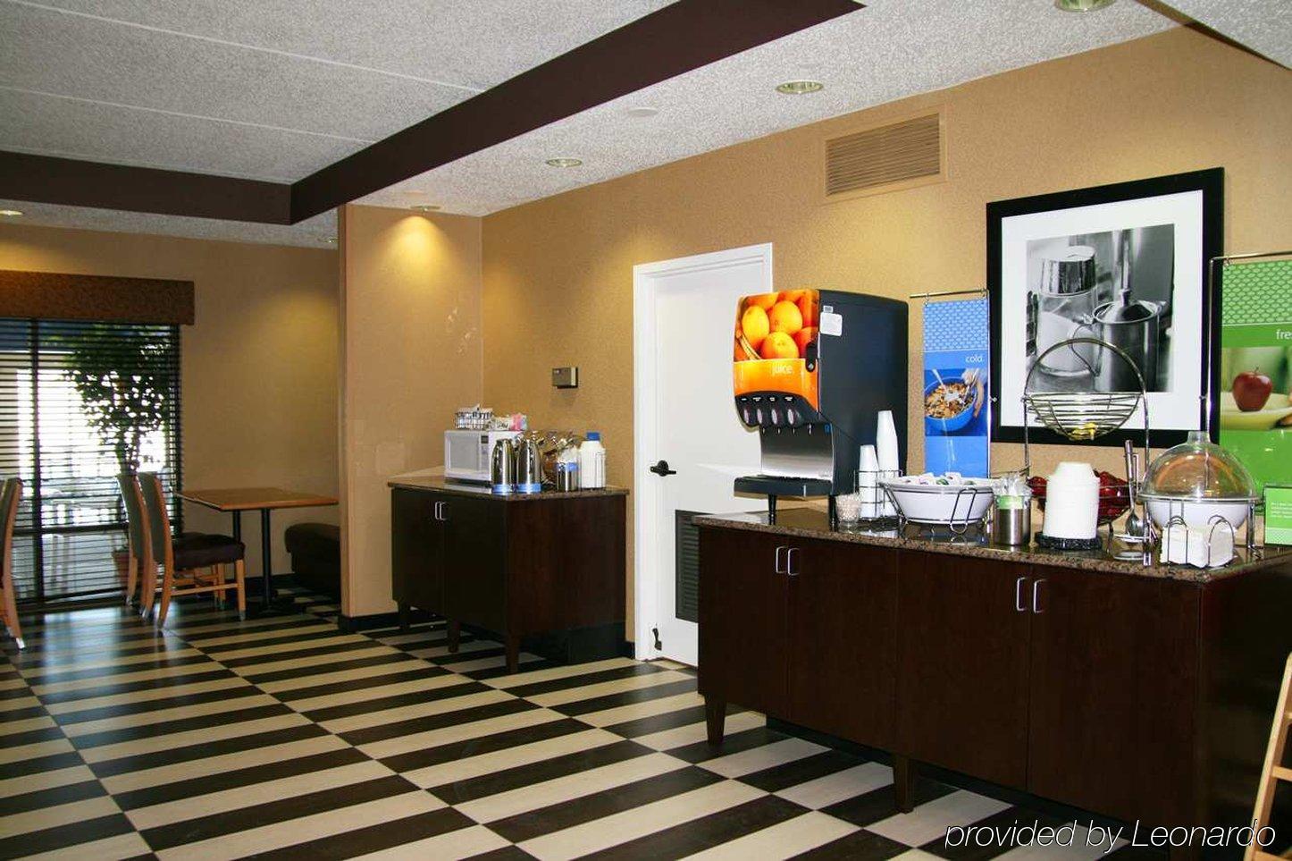 Spx Hotel Green Bay Restaurant photo